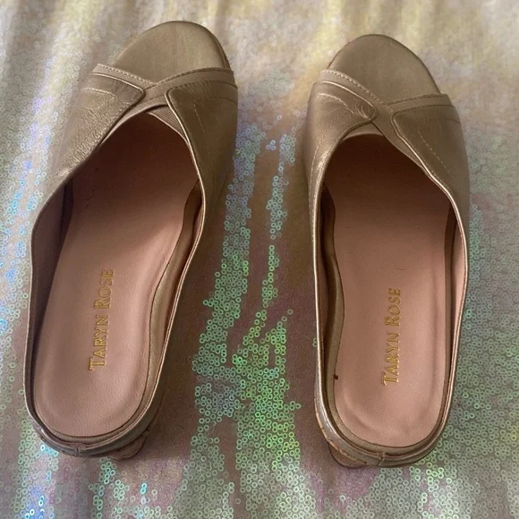 Taryn Rose | Selinda | wedge slip on sandals | Champagne Gold | 7.5 - Picture 2 of 5